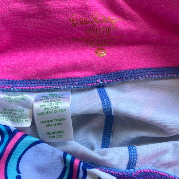 HOST PICK ⭐️ Lilly Pulitzer Luxletic Weekender Legging - Picture 4 of 6